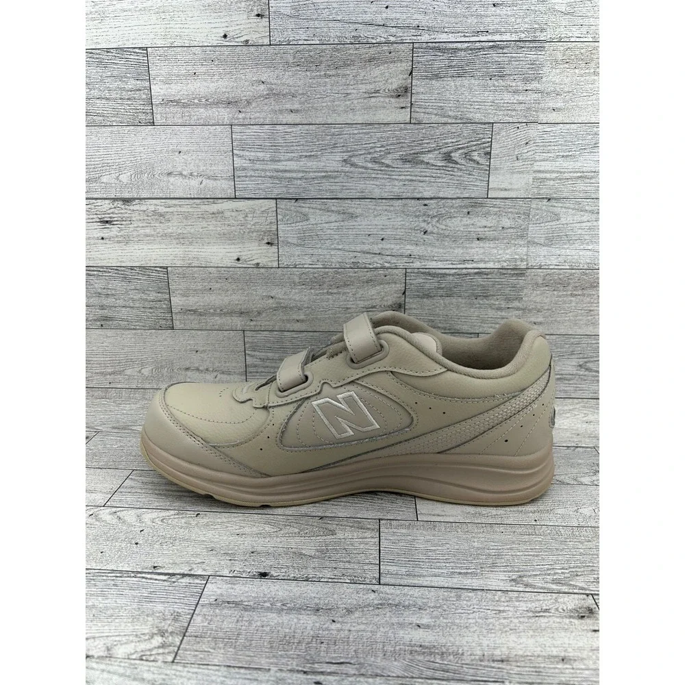 New Balance 577 Walking Shoe Beige Leather Hook and Loop Strap Comfort 8.5M‎